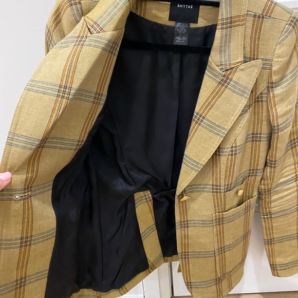 Gorgeous 100% linen Smythe jacket. Only wore a couple times, doesnt fit me - Picture 4 of 5